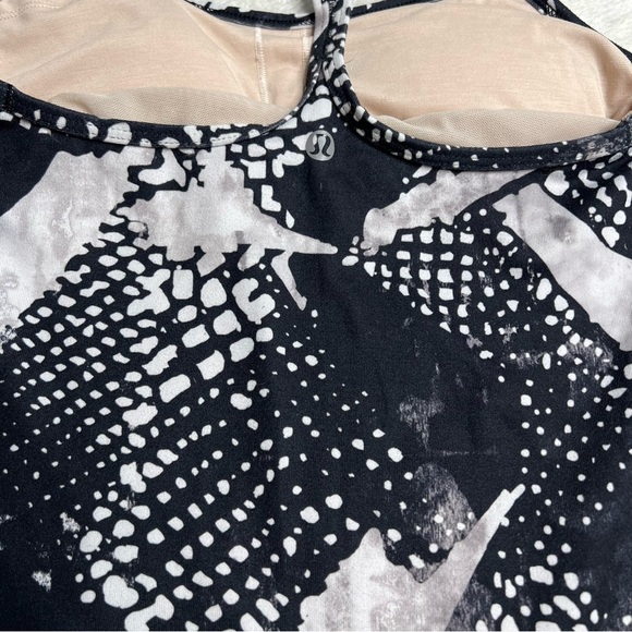 Lululemon Flow Y Tank - Picture 4 of 5